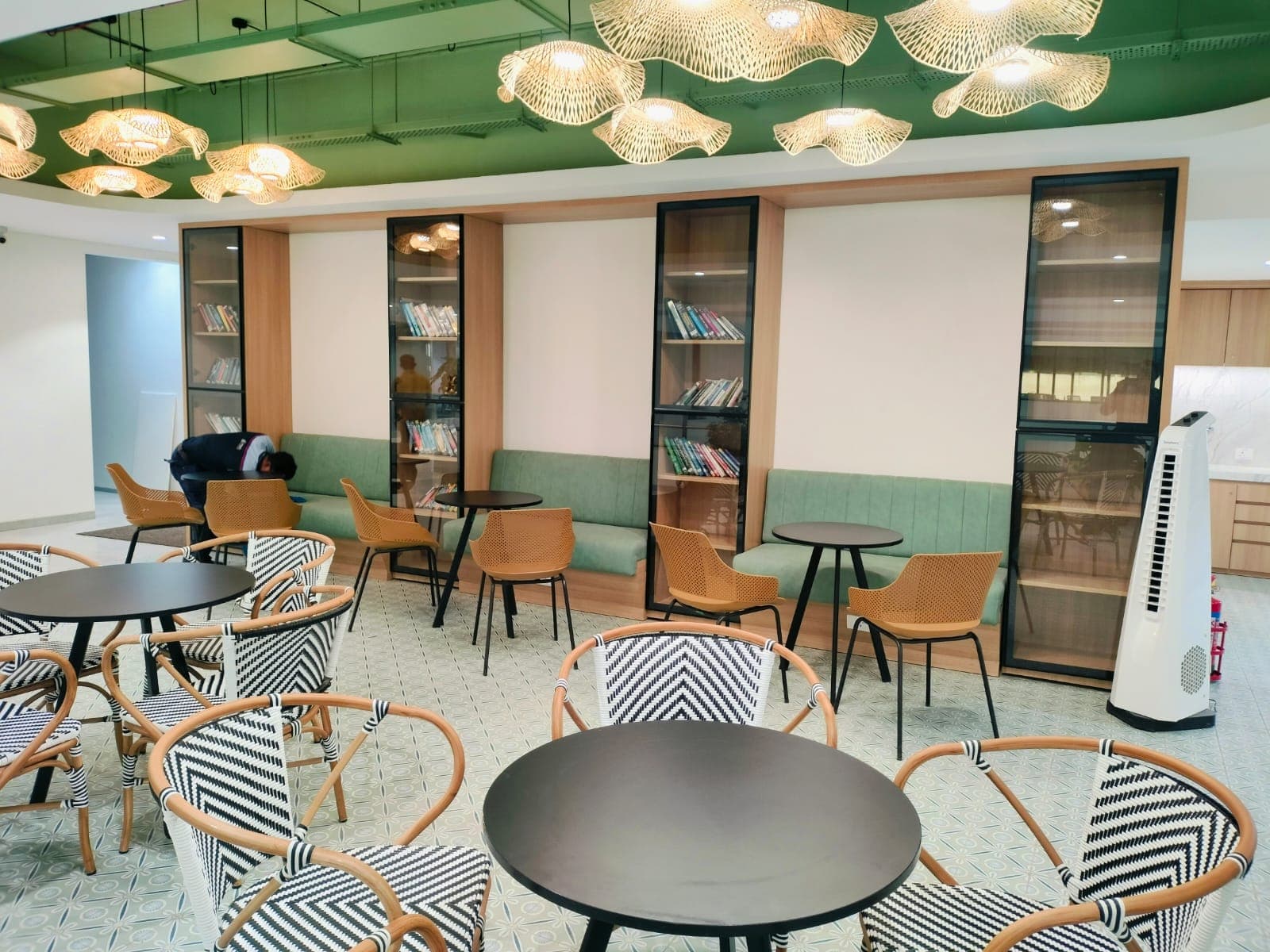 Bespoke Cafe & Collaboration Lounge