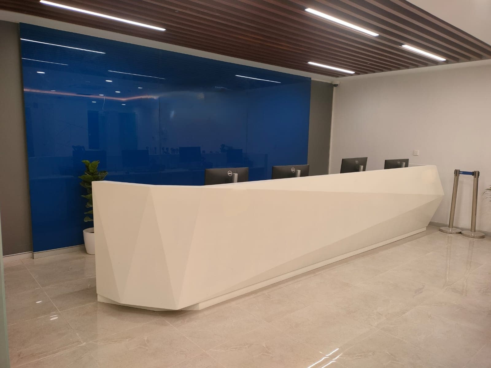 Faceted Solid Surface Reception Counter