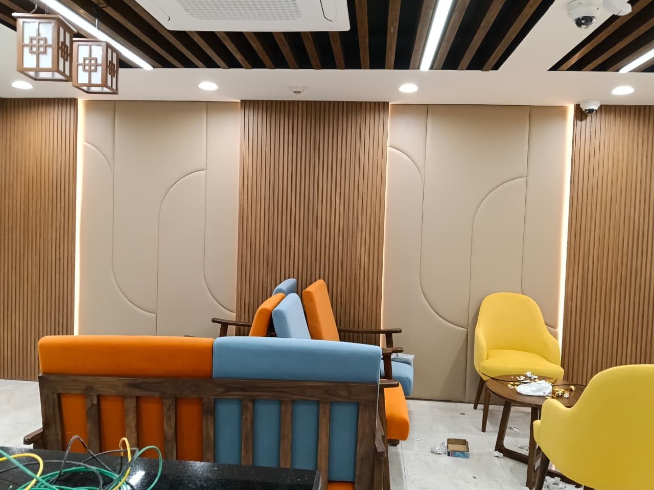 Acoustic Executive Salon & Private Meeting Suite